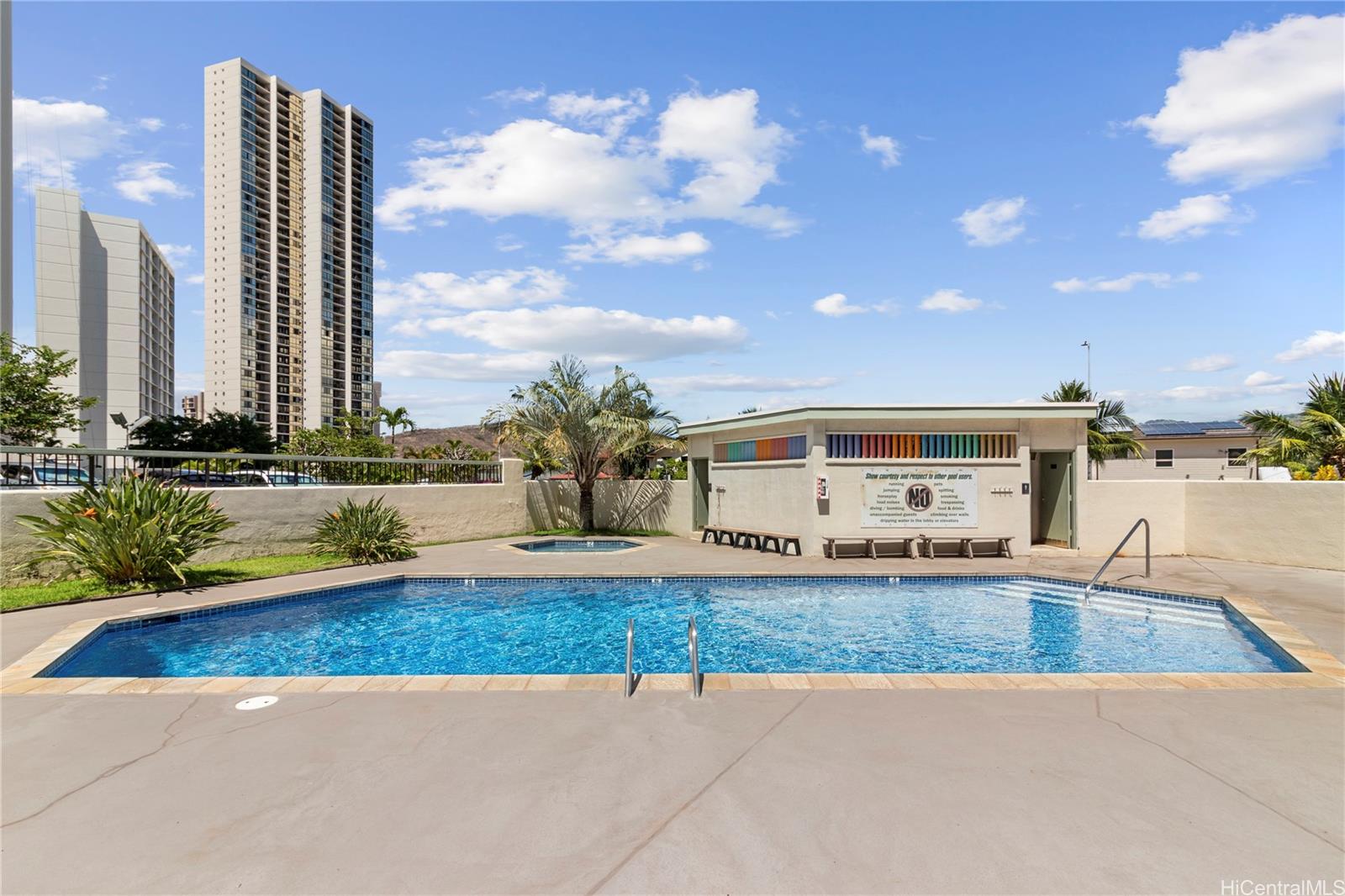 Fairway Gardens condo # 1208, Honolulu, Hawaii - photo 11 of 16