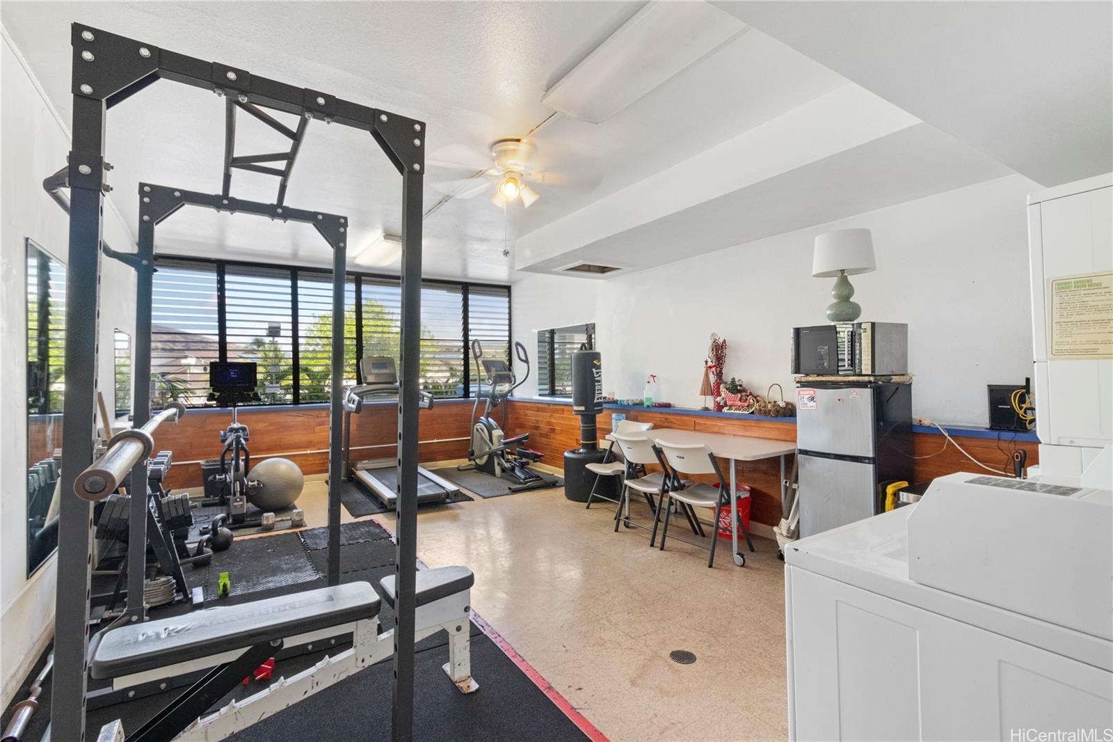 Fairway Gardens condo # 1208, Honolulu, Hawaii - photo 14 of 16