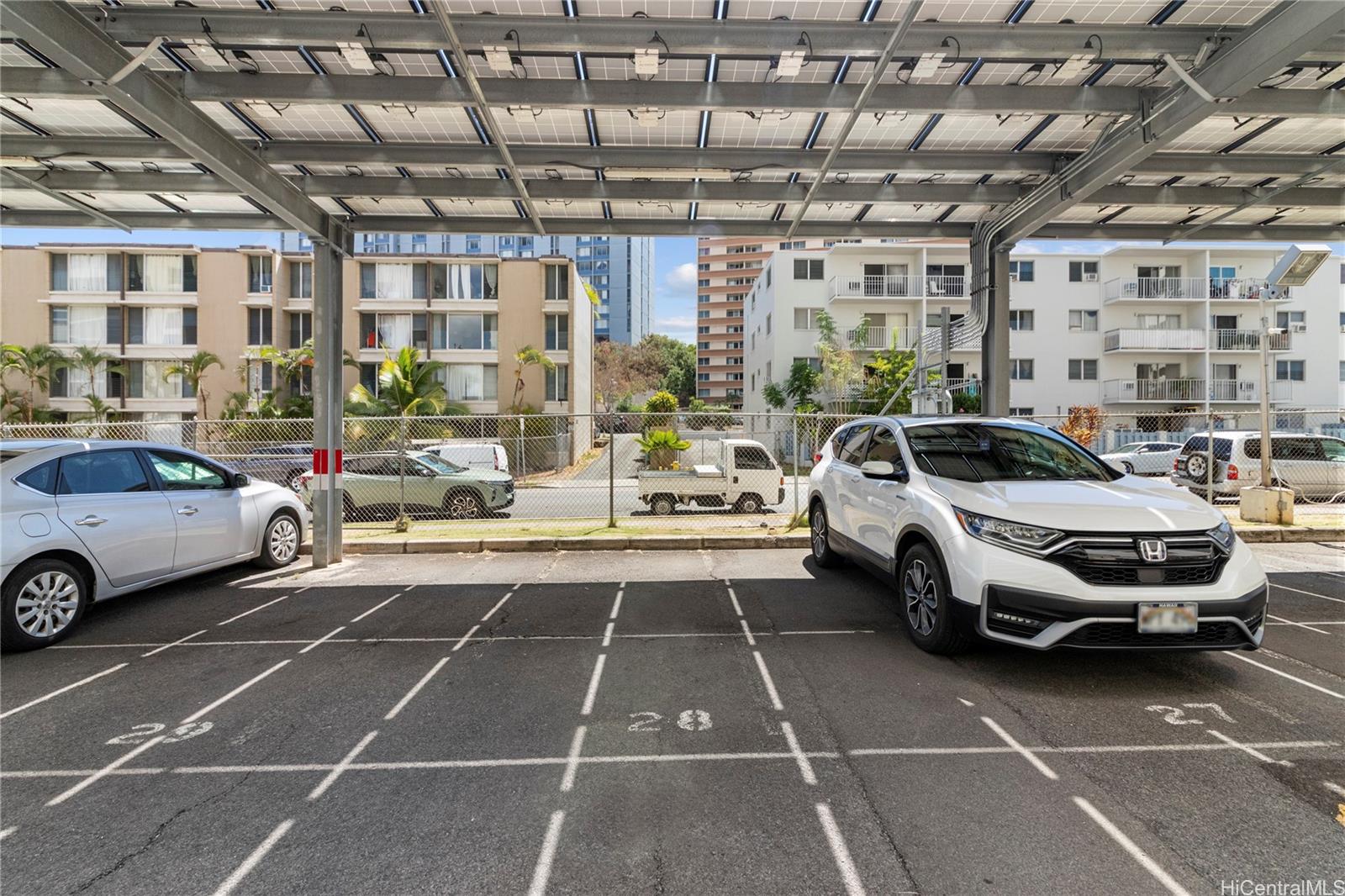 Fairway Gardens condo # 1208, Honolulu, Hawaii - photo 15 of 16