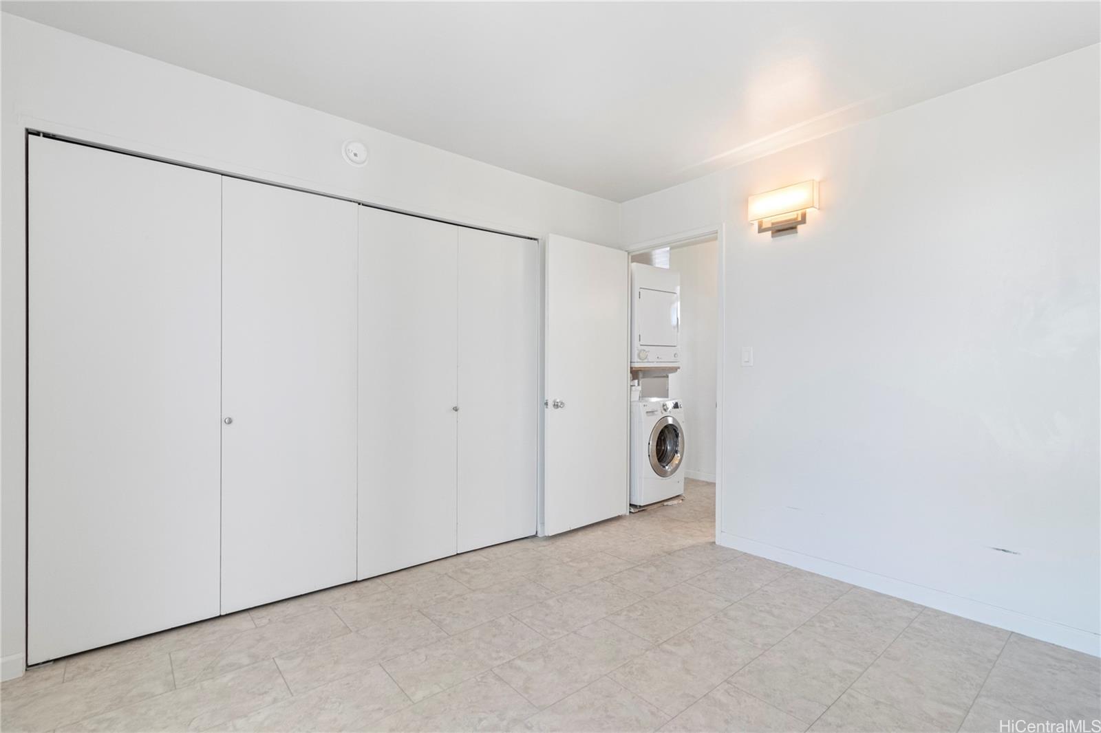 Fairway Gardens condo # 1208, Honolulu, Hawaii - photo 10 of 16