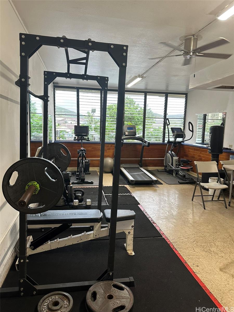 5210 Likini St Honolulu - Rental - photo 18 of 22