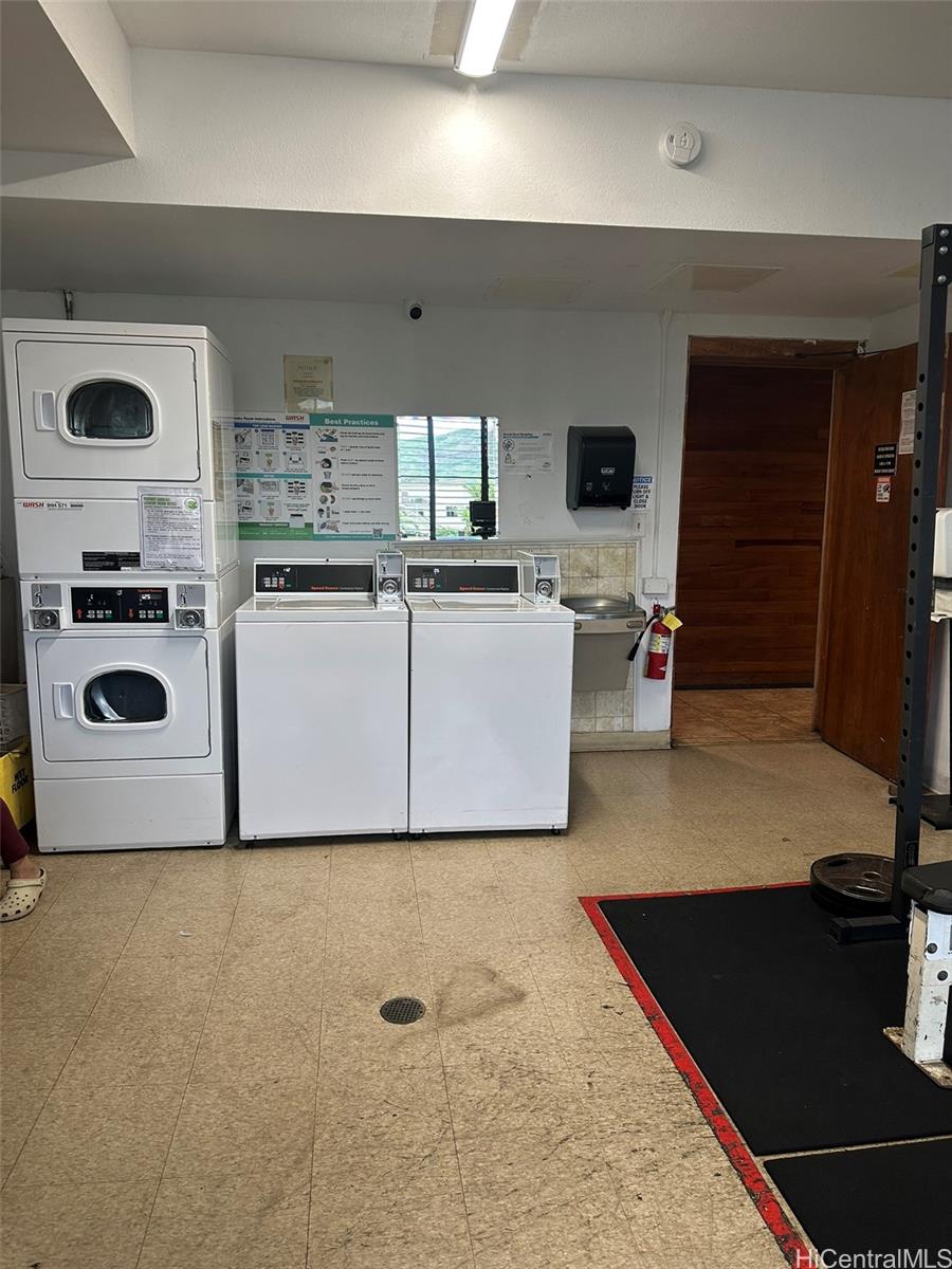 5210 Likini St Honolulu - Rental - photo 20 of 22