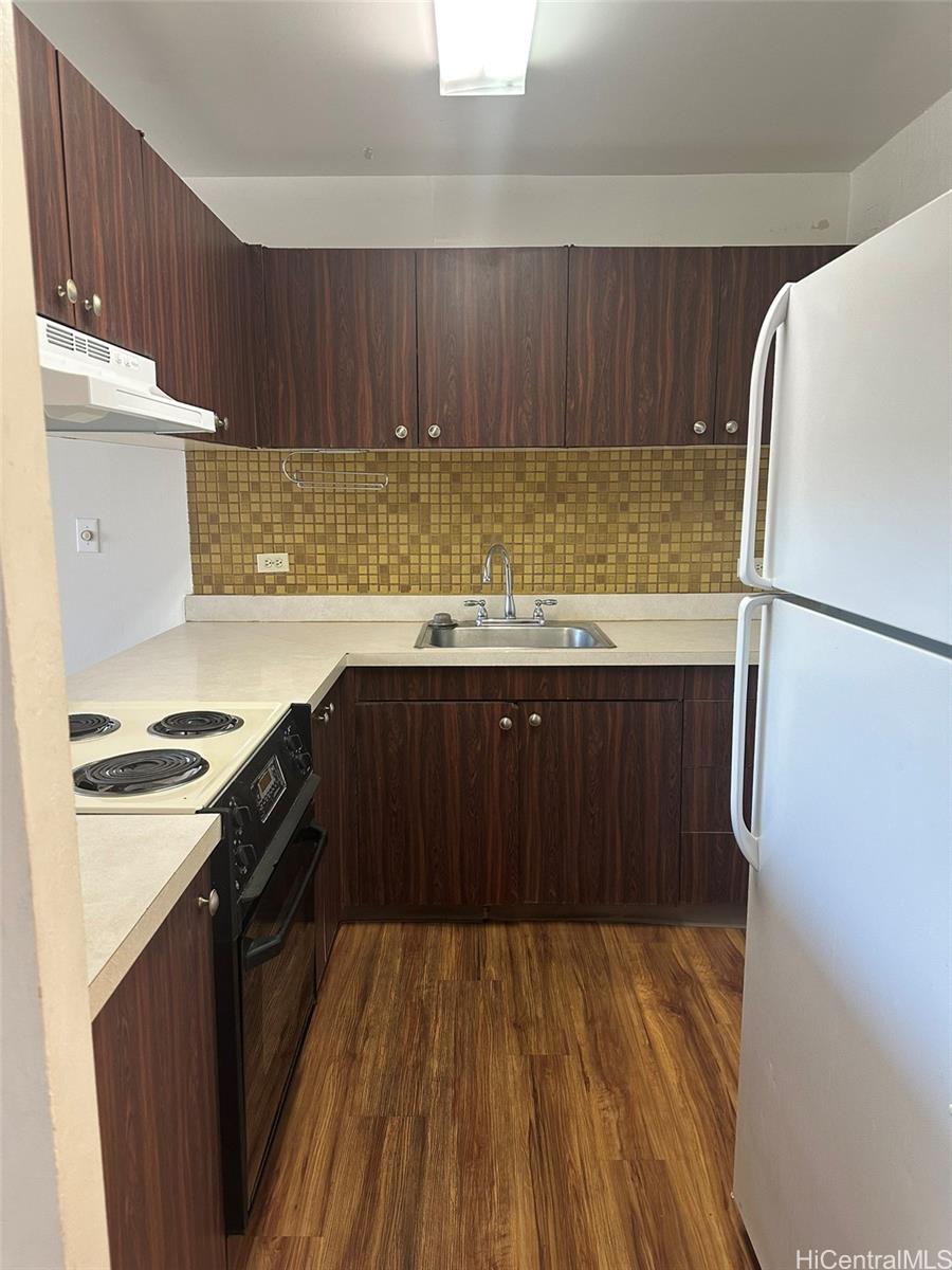 5210 Likini St Honolulu - Rental - photo 4 of 22