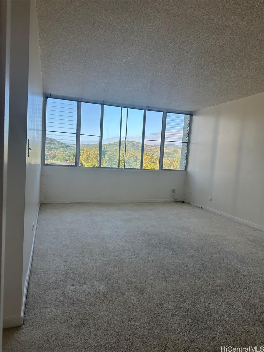 5210 Likini St Honolulu - Rental - photo 6 of 22