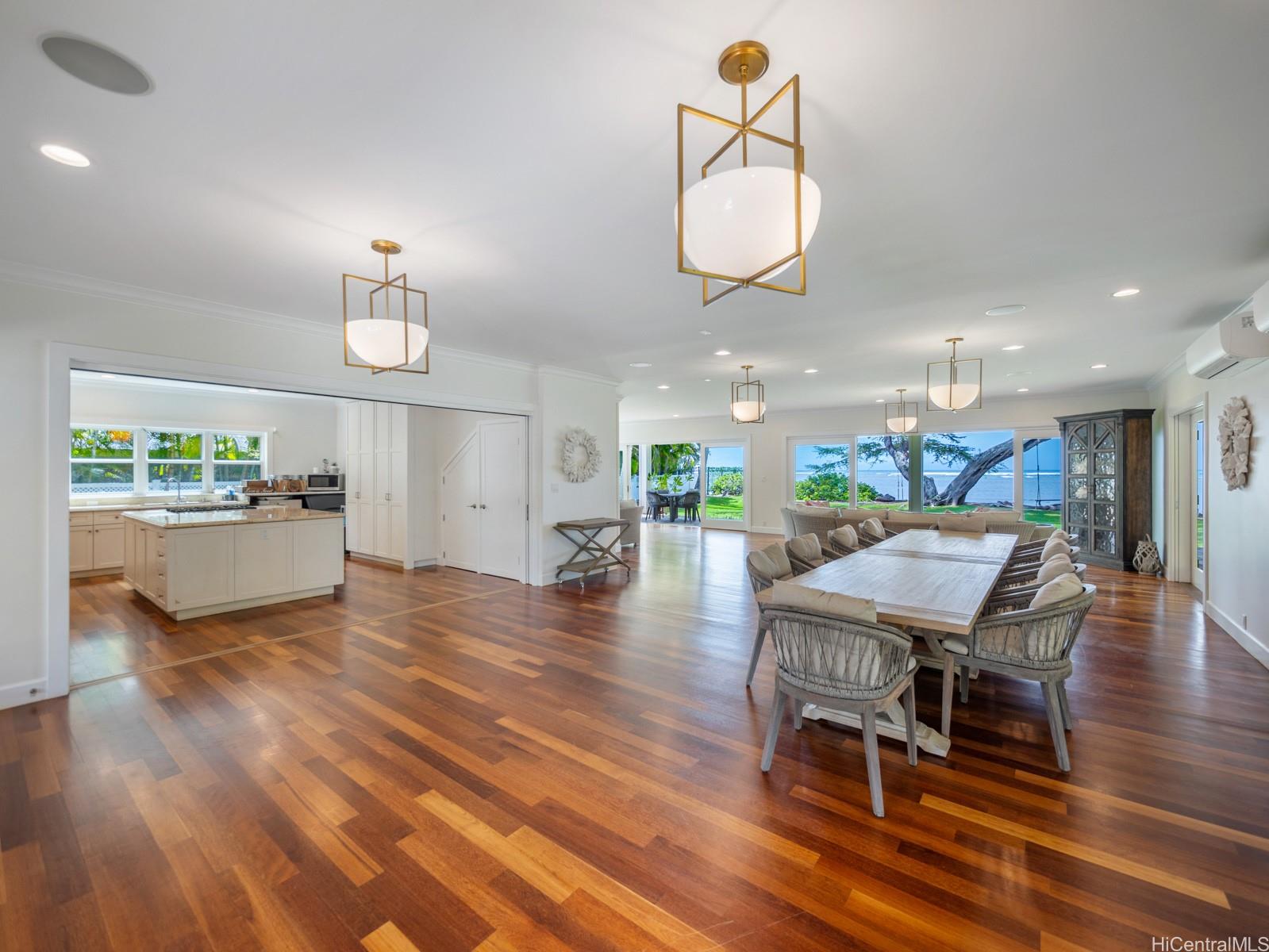 5245  Kalanianaole Hwy Aina Haina Beach, Diamond Head home - photo 11 of 25