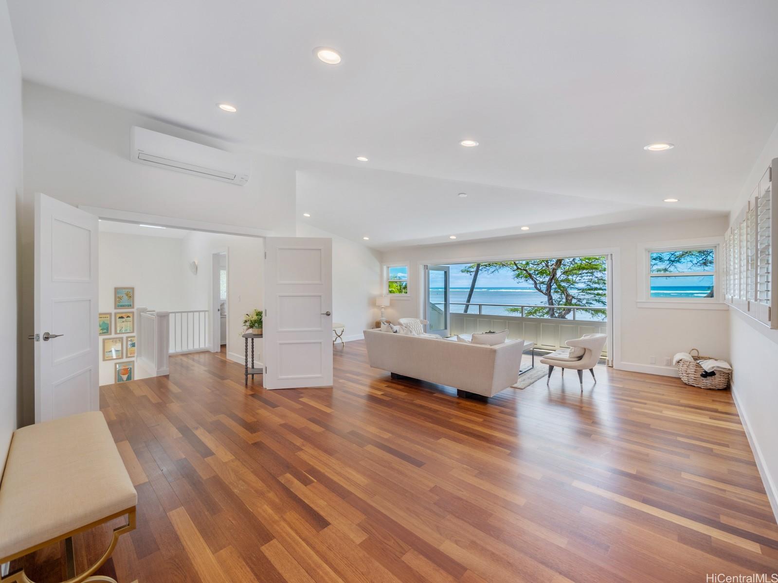 5245  Kalanianaole Hwy Aina Haina Beach, Diamond Head home - photo 14 of 25