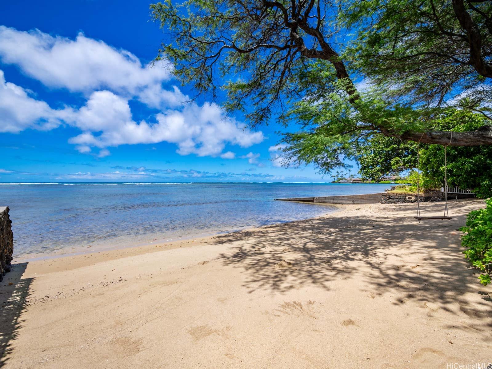 5245  Kalanianaole Hwy Aina Haina Beach, Diamond Head home - photo 24 of 25