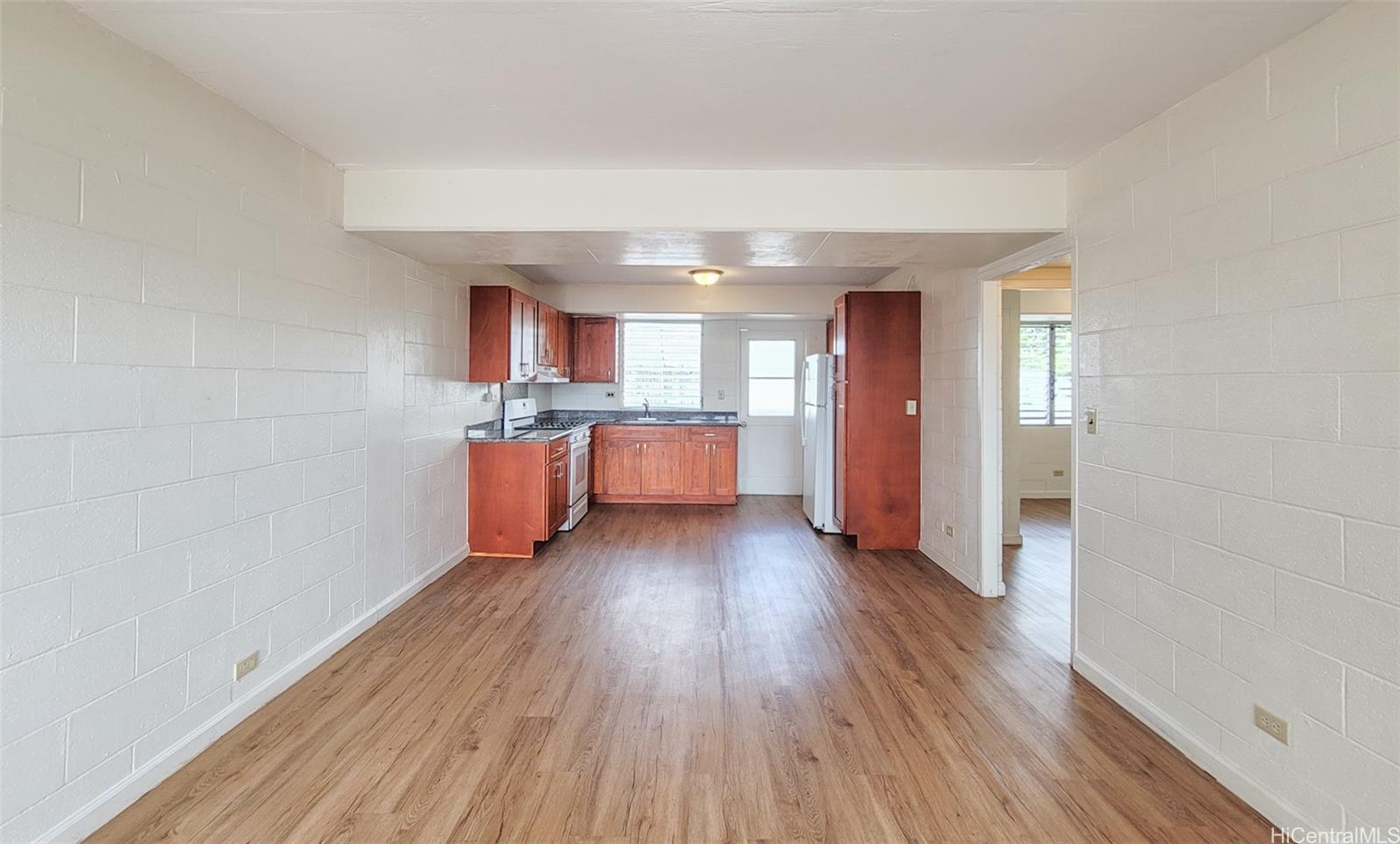 526 N School St Honolulu - Rental - photo 3 of 13