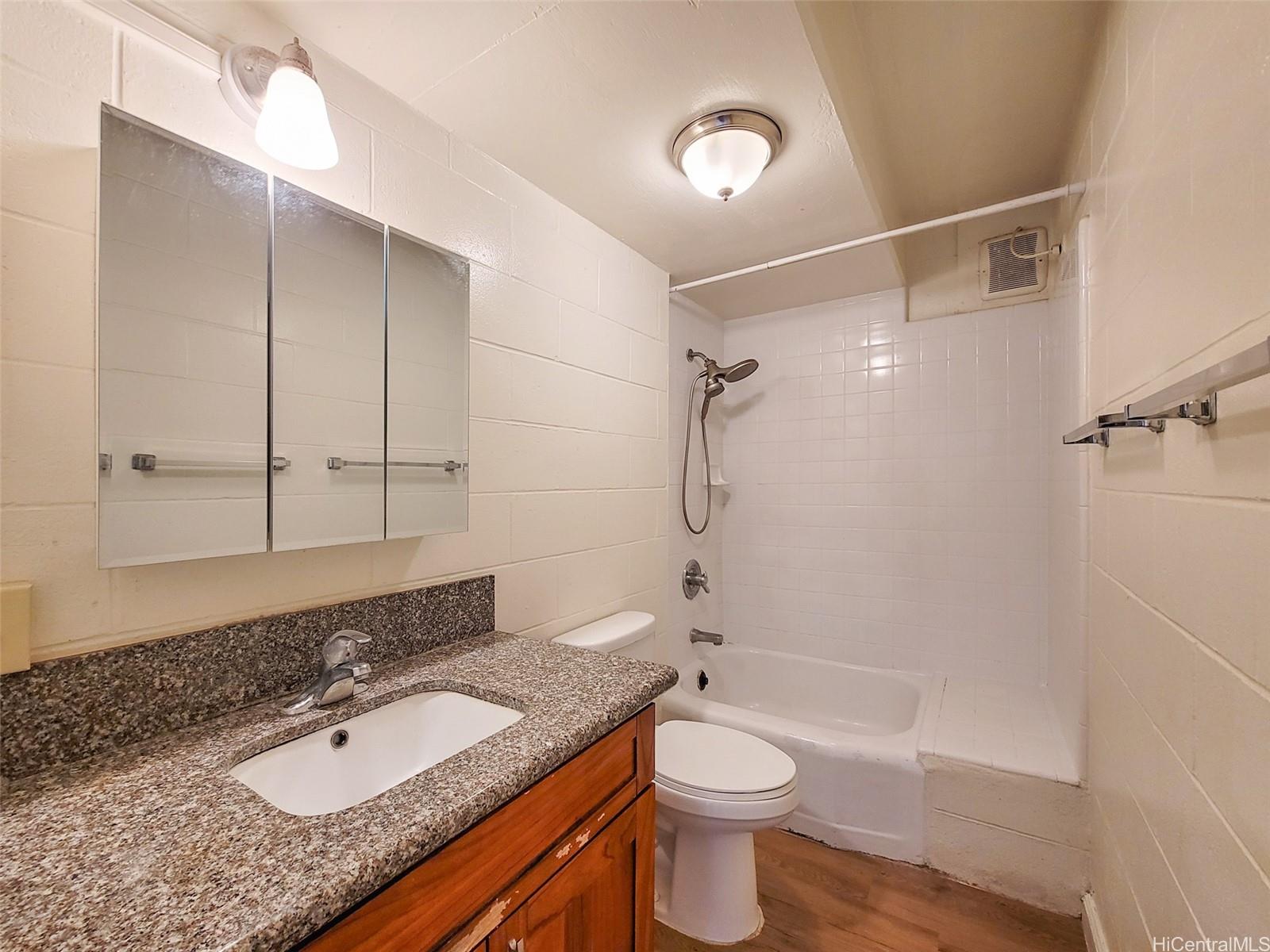 526 N School St Honolulu - Rental - photo 7 of 13