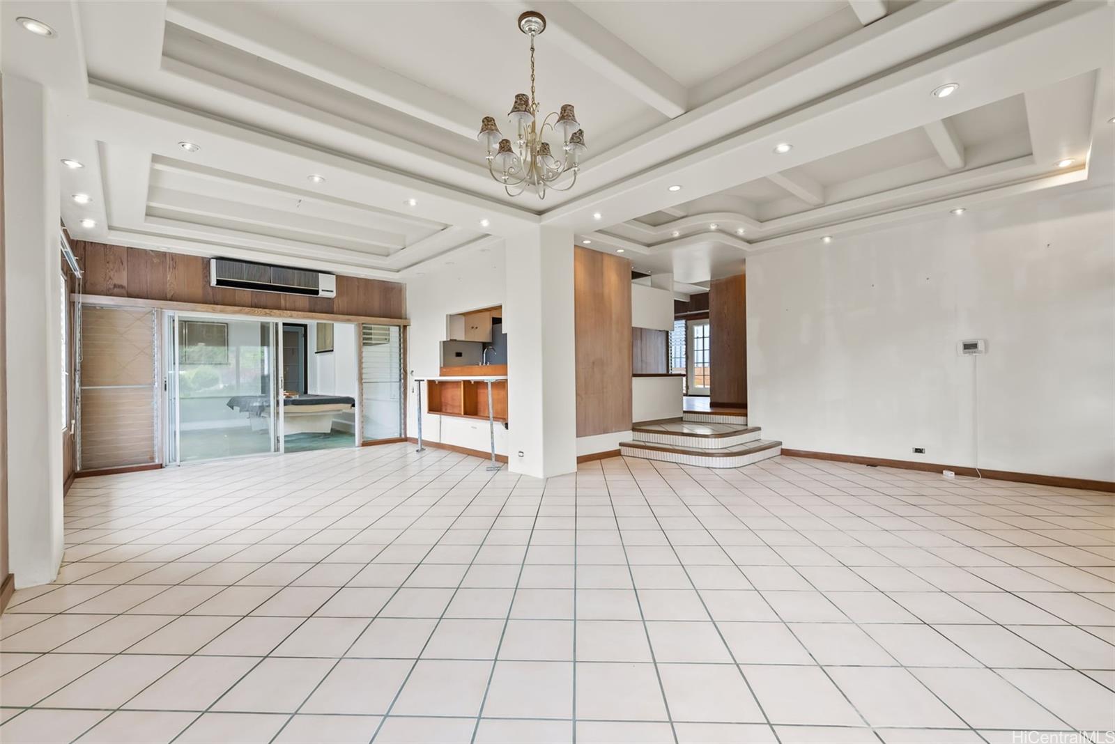 5270  Kilauea Ave Waialae Nui Vly, Diamond Head home - photo 4 of 25