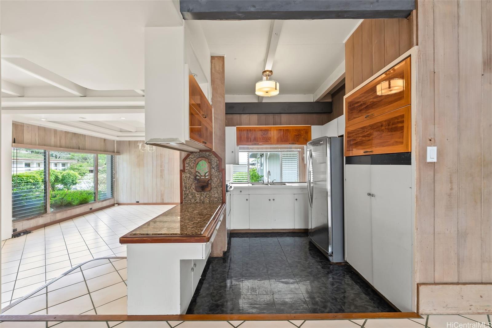 5270  Kilauea Ave Waialae Nui Vly, Diamond Head home - photo 7 of 25