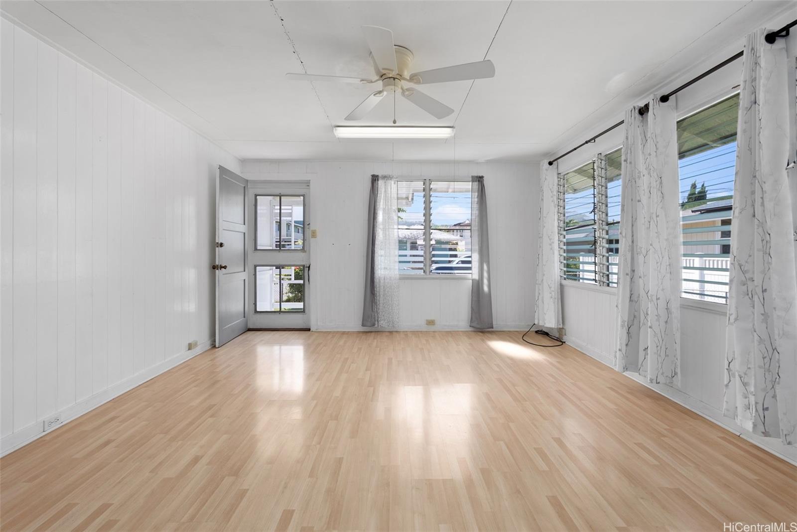 527 A  Kipuka Place Coconut Grove, Kailua home - photo 5 of 25