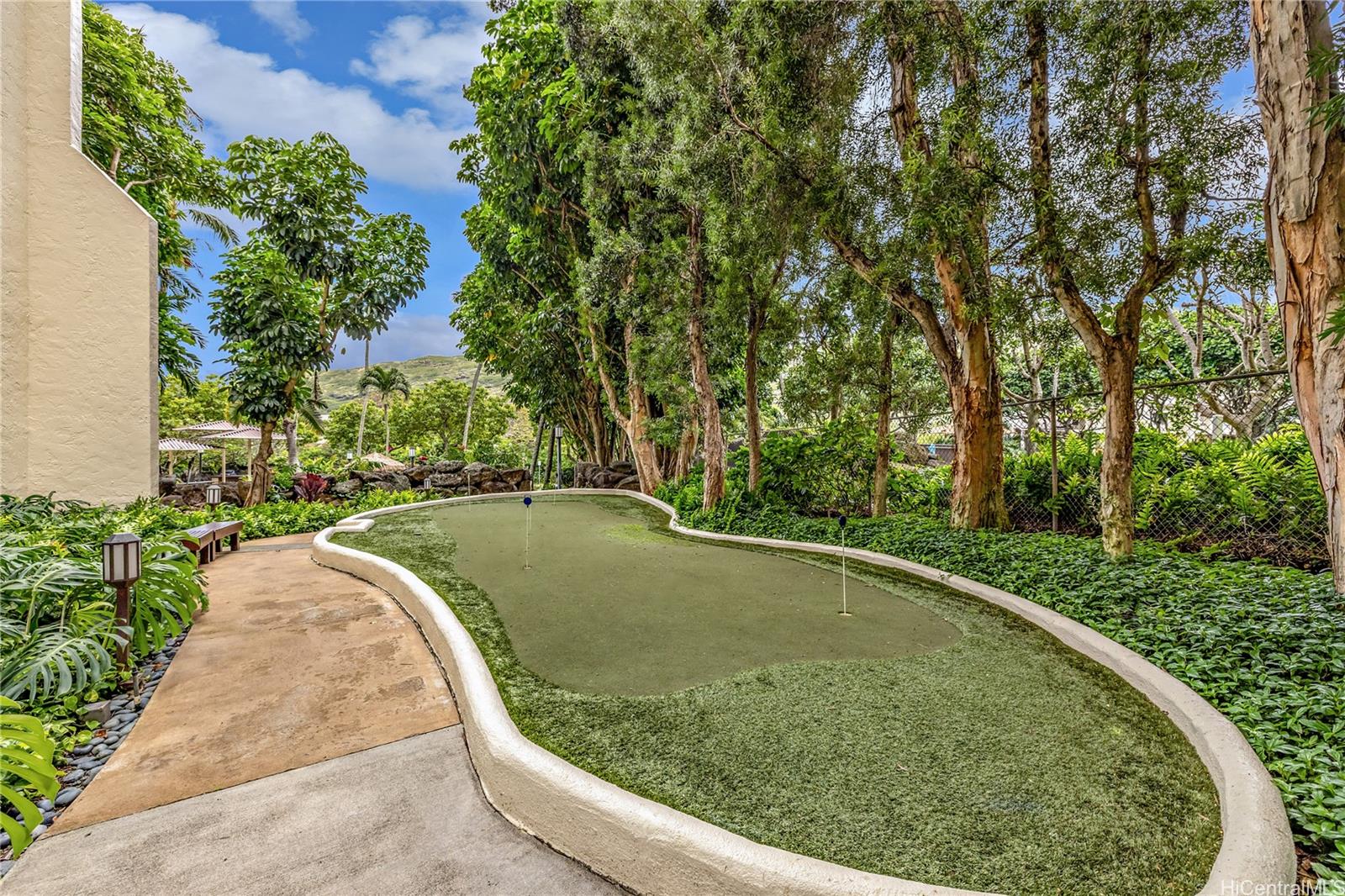 Mauna Luan condo # 2/1A, Honolulu, Hawaii - photo 18 of 25