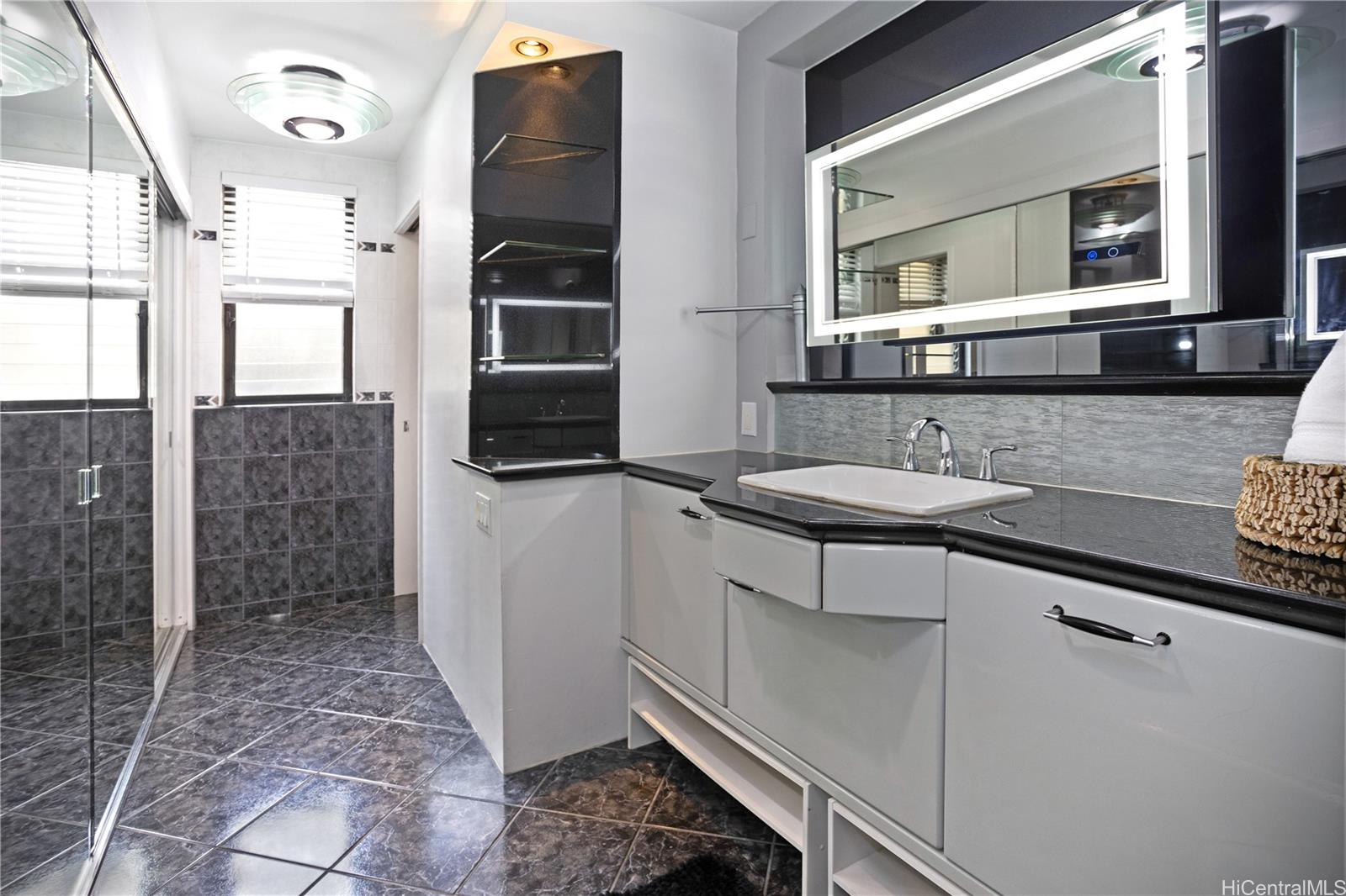 Mauna Luan condo # 2-4A, Honolulu, Hawaii - photo 10 of 23