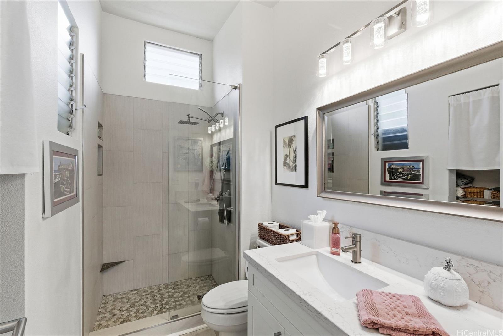 531  Kaiemi Street Koolaupoko, Kailua home - photo 18 of 22