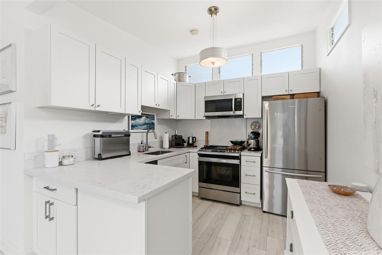 531  Kaiemi Street Koolaupoko, Kailua home - photo 20 of 22