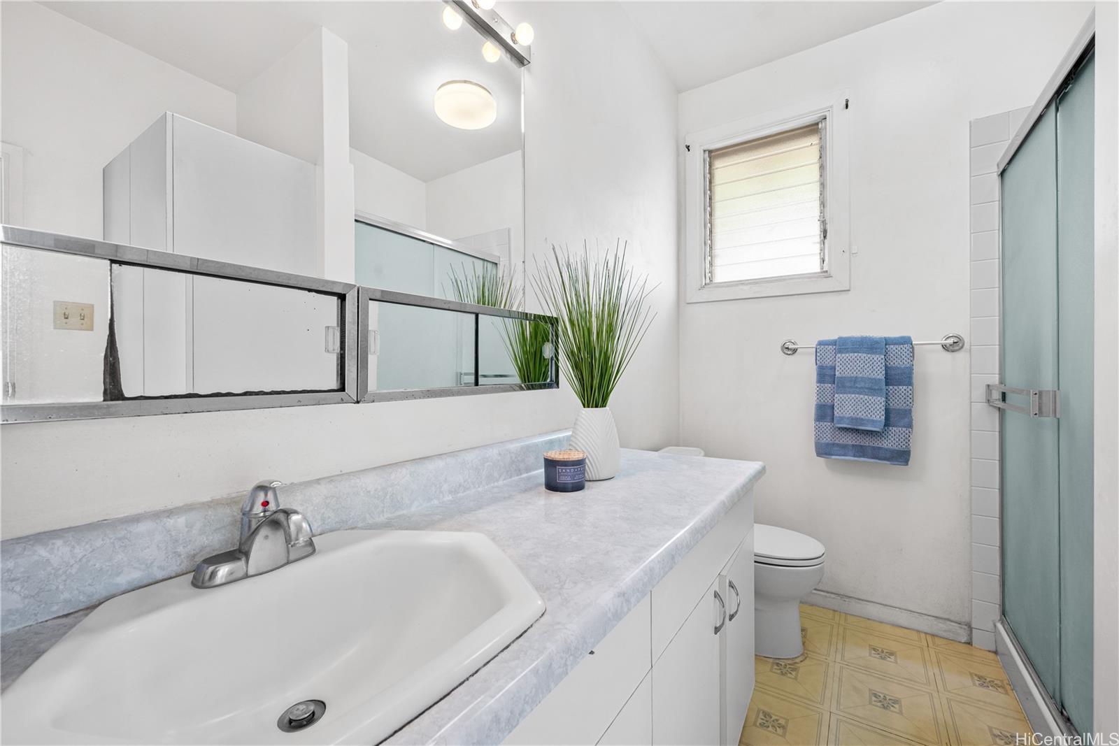 532 A  Malie Place Kaimuki, Diamond Head home - photo 12 of 18