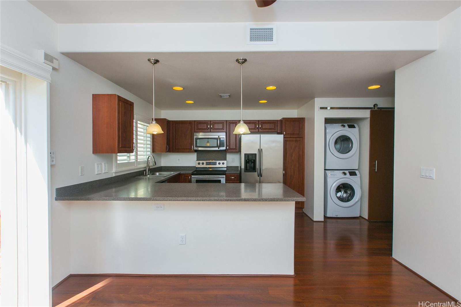 533 Manawai St Kapolei - Rental - photo 2 of 24