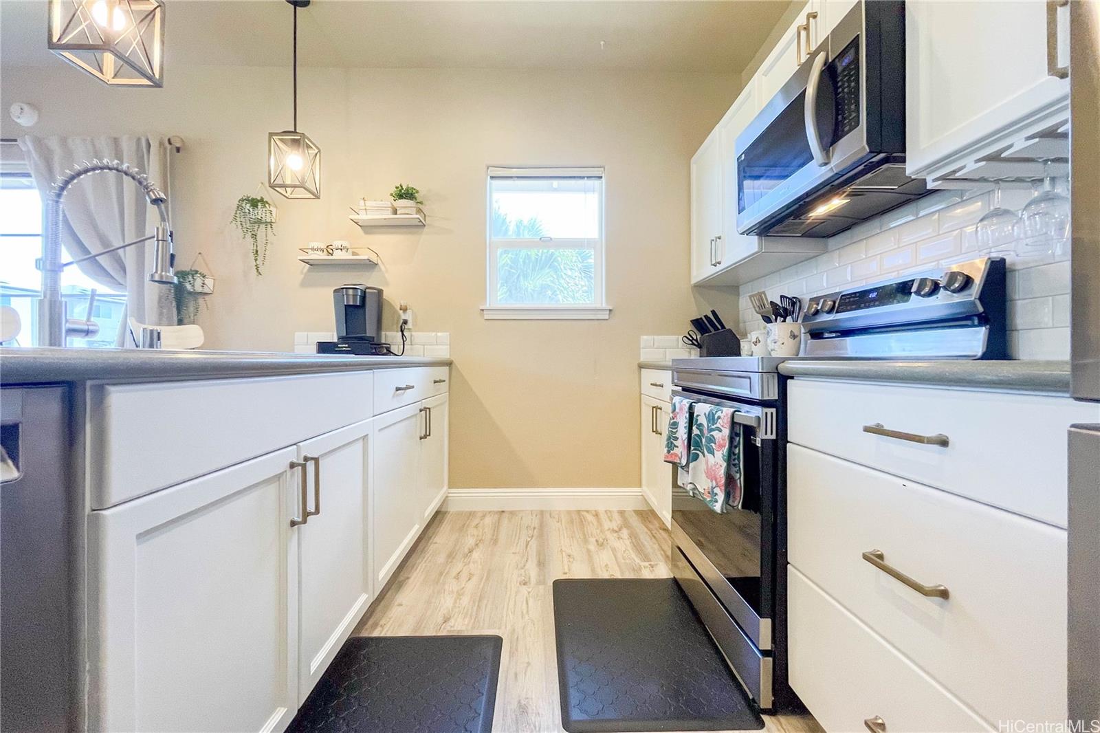 Nanala at Mehana townhouse # 311, Kapolei, Hawaii - photo 3 of 25