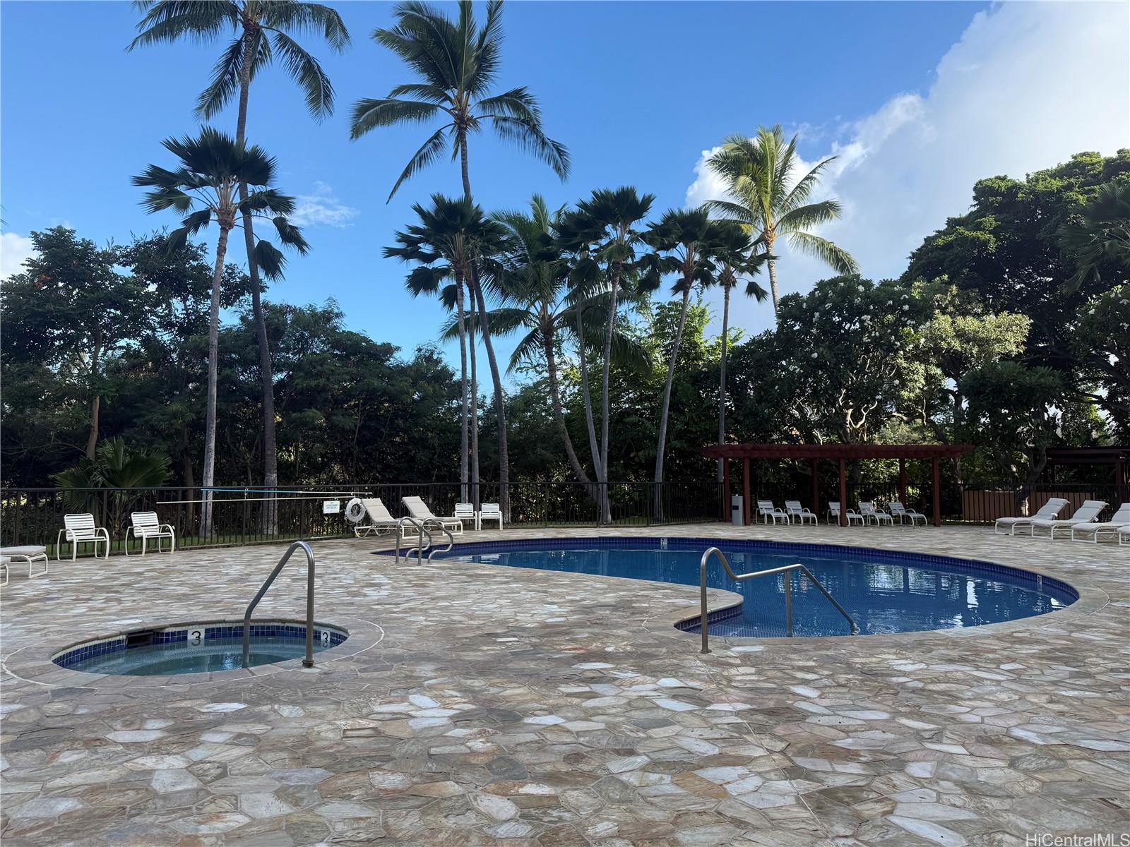 Plaza Landmark condo # 1008, Honolulu, Hawaii - photo 13 of 17