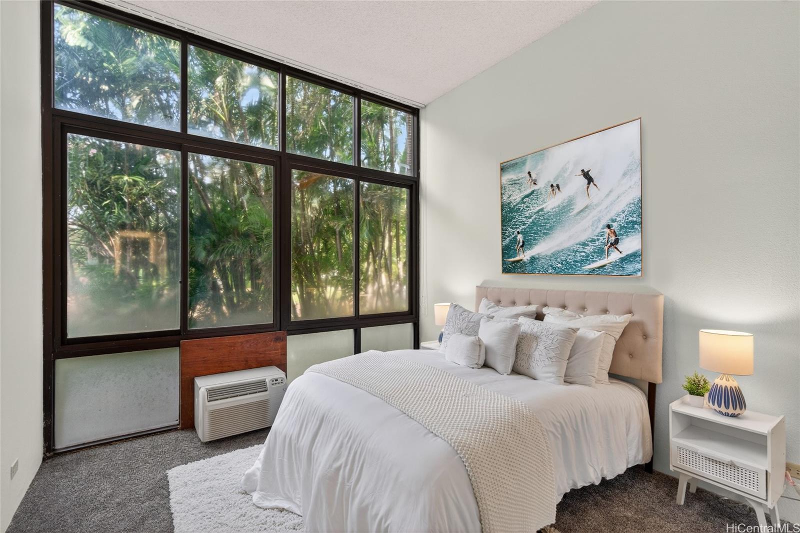 Plaza Landmark condo # 110, Honolulu, Hawaii - photo 2 of 25