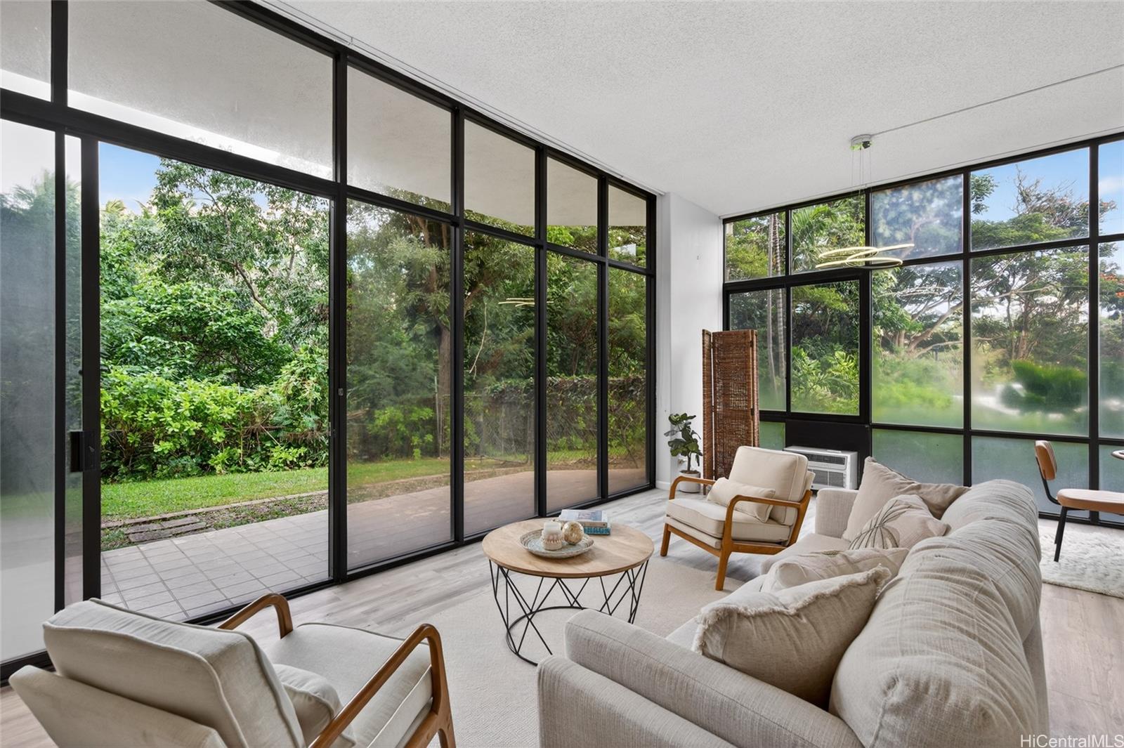 Plaza Landmark condo # 110, Honolulu, Hawaii - photo 16 of 25