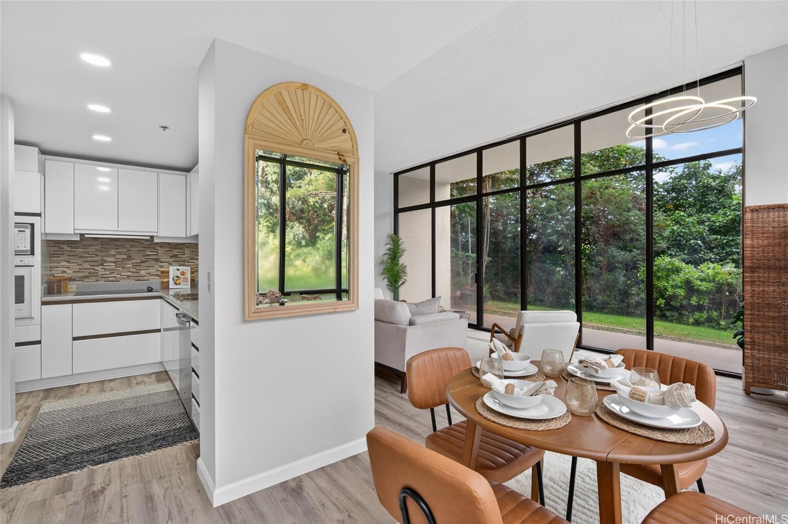 Plaza Landmark condo # 110, Honolulu, Hawaii - photo 8 of 25