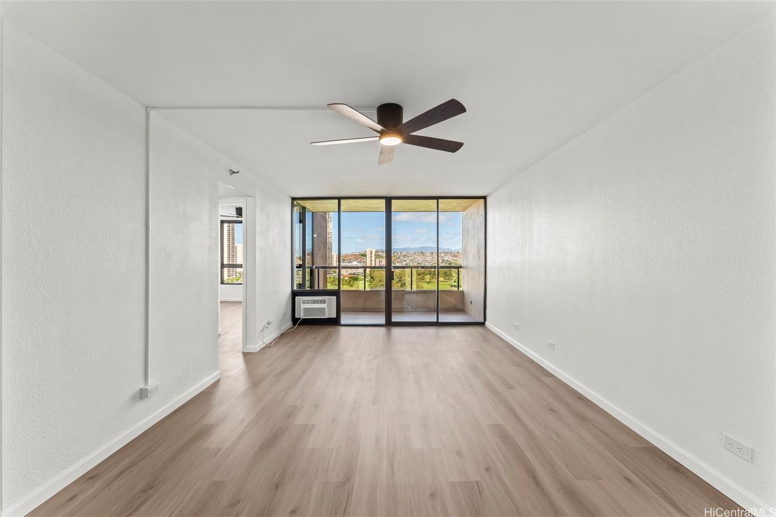 Plaza Landmark condo # 1105, Honolulu, Hawaii - photo 5 of 25