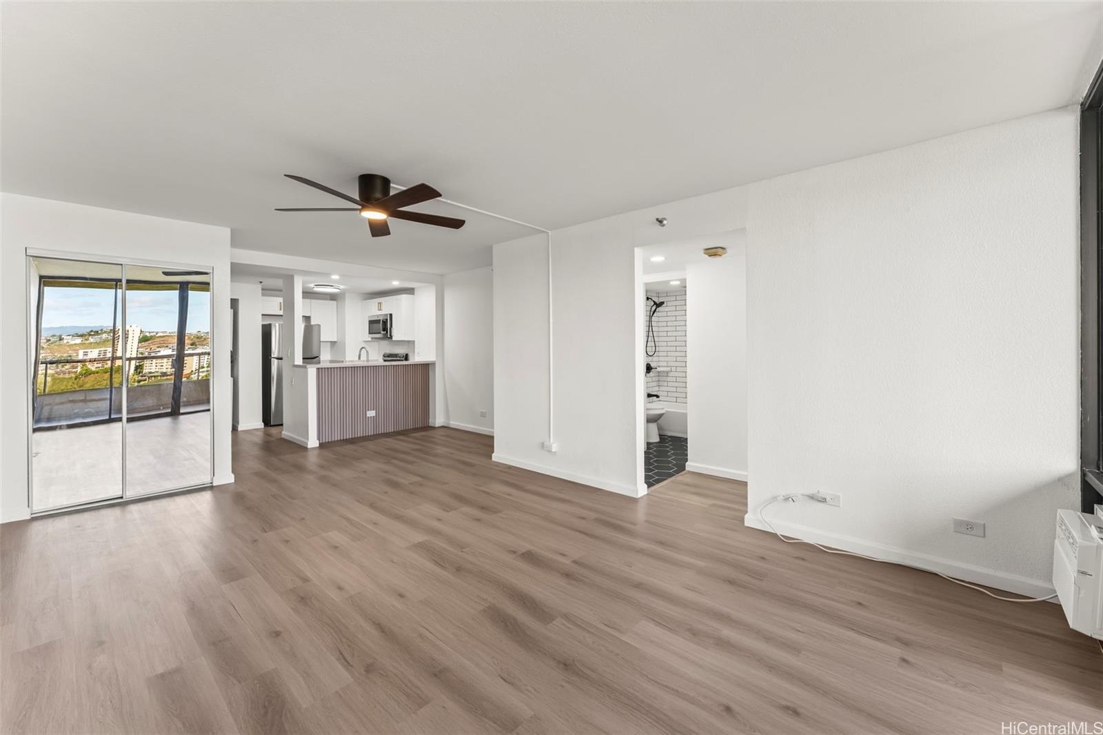 Plaza Landmark condo # 1105, Honolulu, Hawaii - photo 8 of 25