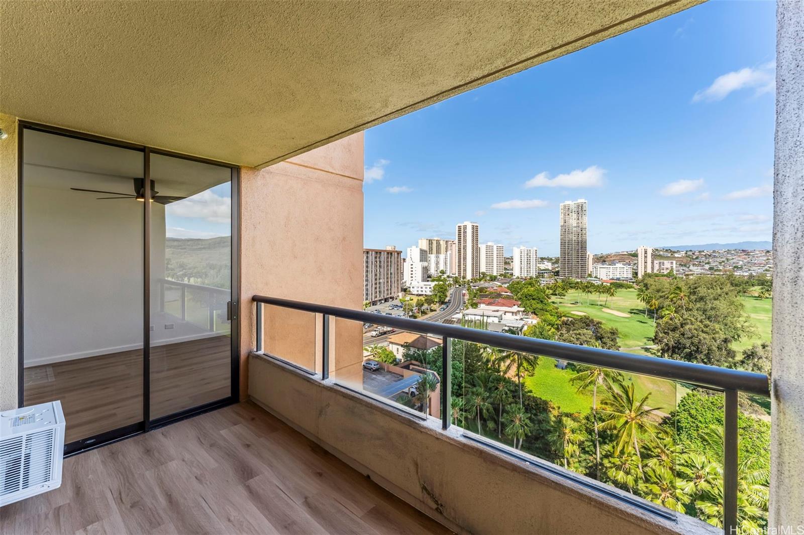 Plaza Landmark condo # 1105, Honolulu, Hawaii - photo 10 of 25