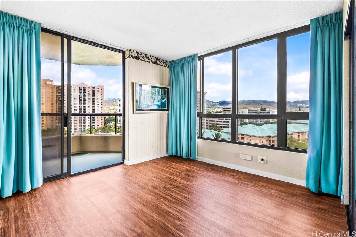 Plaza Landmark condo # 1110, Honolulu, Hawaii - photo 20 of 25