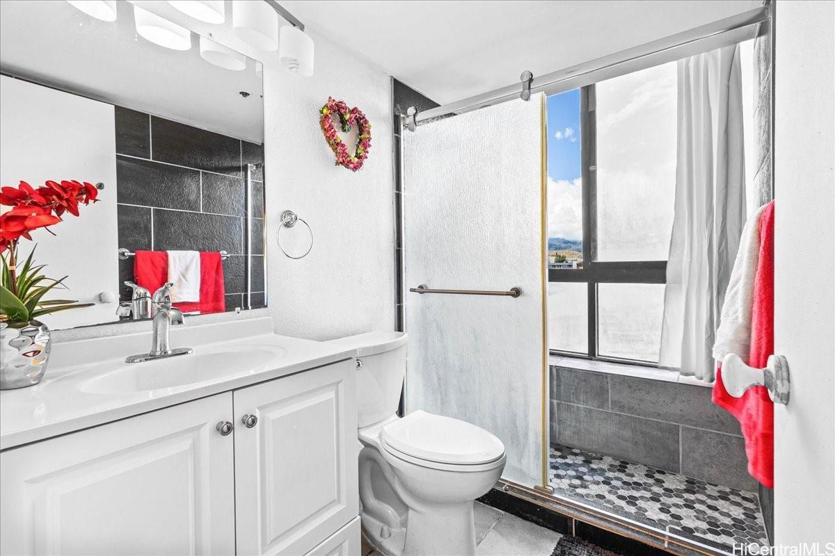 Plaza Landmark condo # 1110, Honolulu, Hawaii - photo 15 of 25