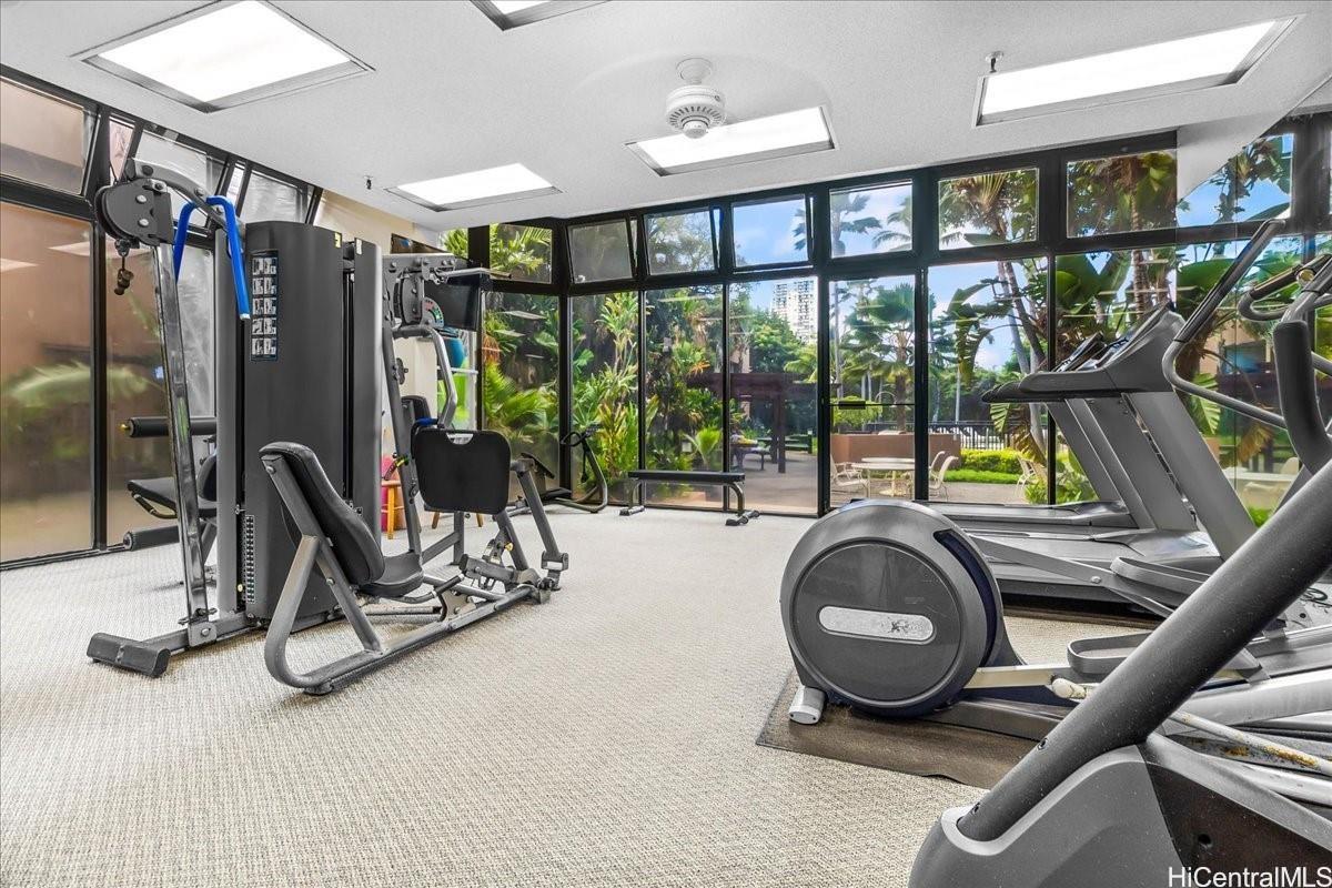 Plaza Landmark condo # 1110, Honolulu, Hawaii - photo 19 of 25