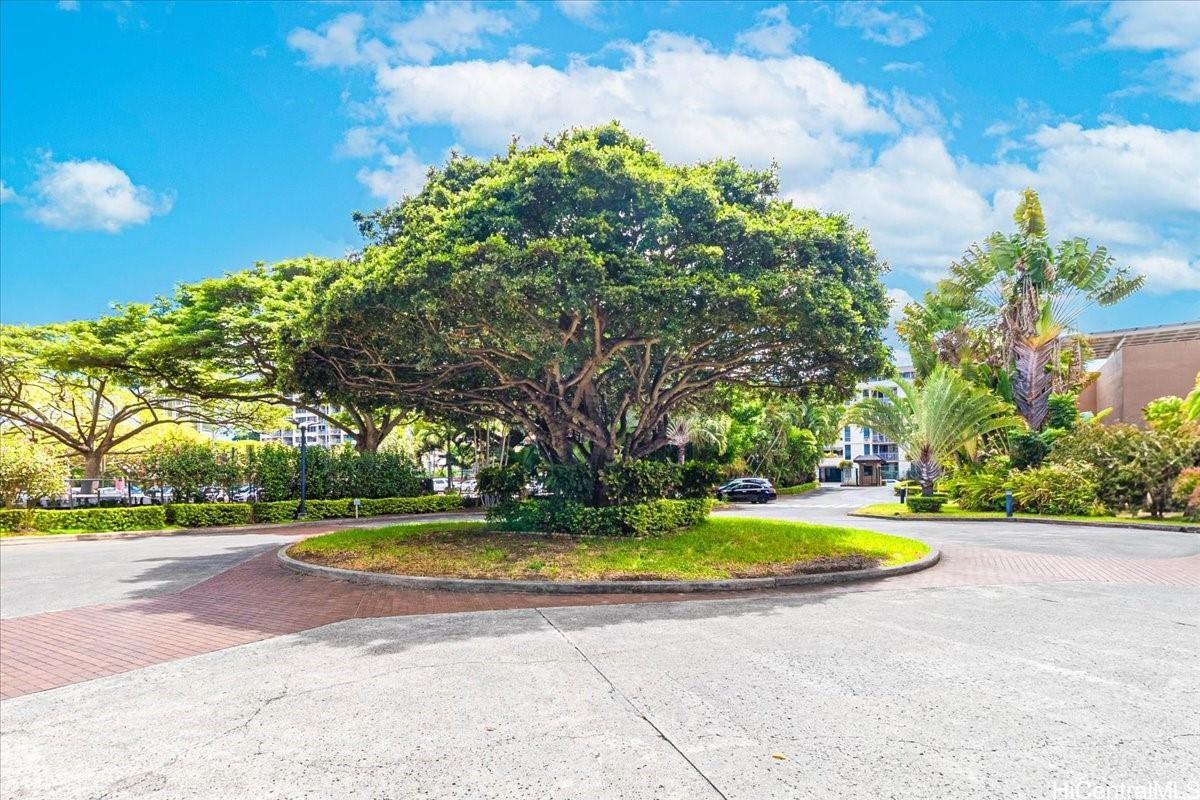 Plaza Landmark condo # 1110, Honolulu, Hawaii - photo 25 of 25