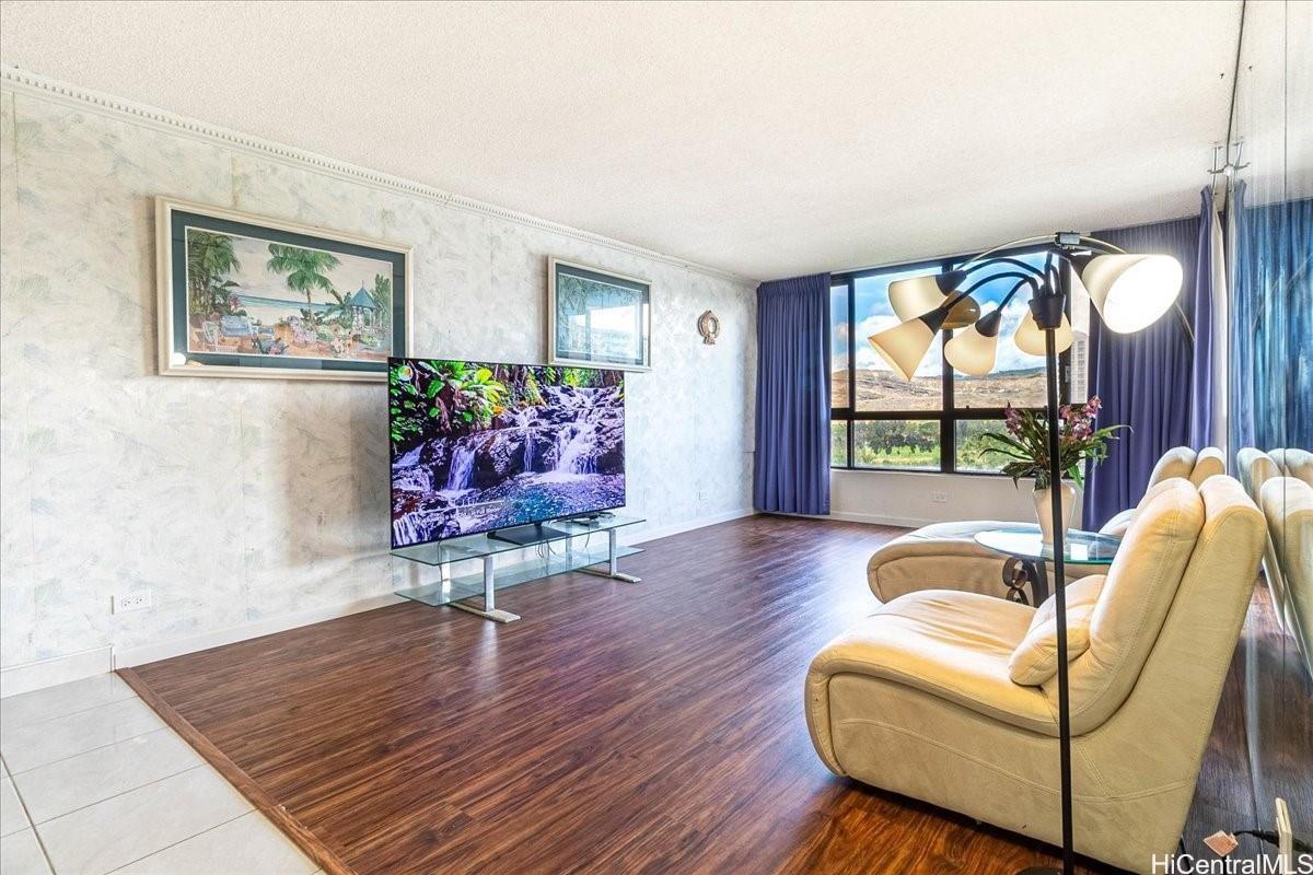 Plaza Landmark condo # 1110, Honolulu, Hawaii - photo 5 of 25