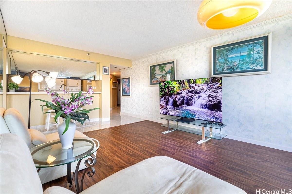 Plaza Landmark condo # 1110, Honolulu, Hawaii - photo 6 of 25