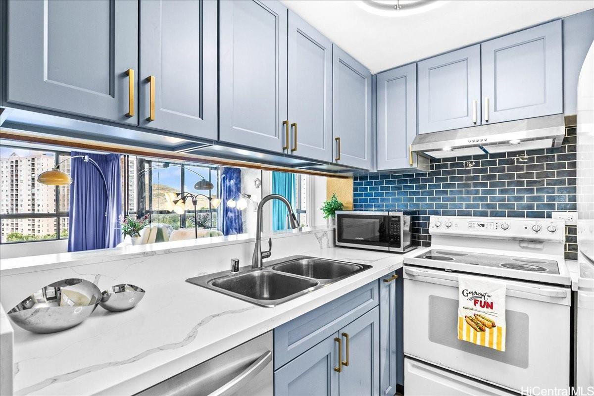 Plaza Landmark condo # 1110, Honolulu, Hawaii - photo 10 of 25