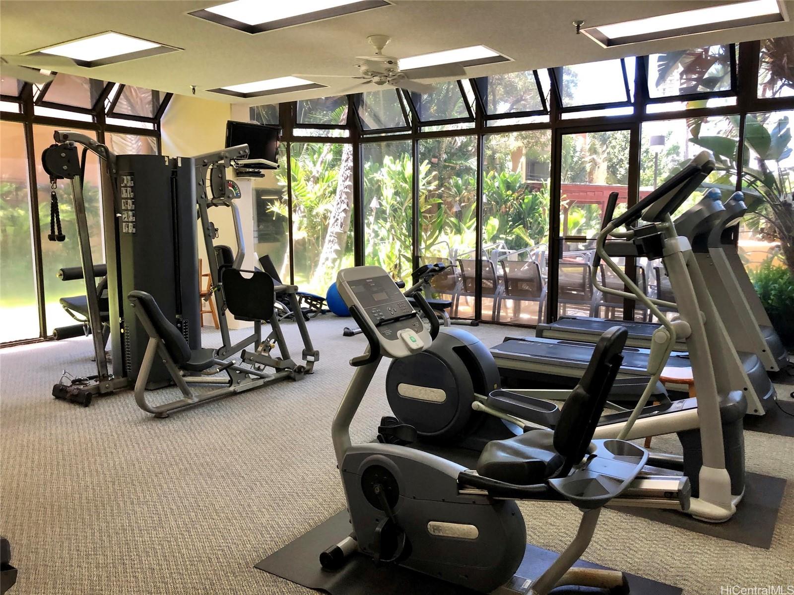 5333 Likini St Honolulu - Rental - photo 10 of 15