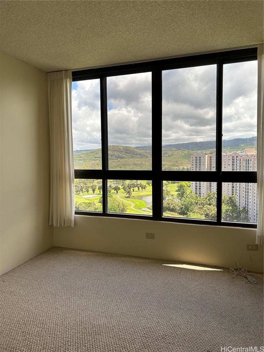 Plaza Landmark condo # 2109, Honolulu, Hawaii - photo 7 of 16