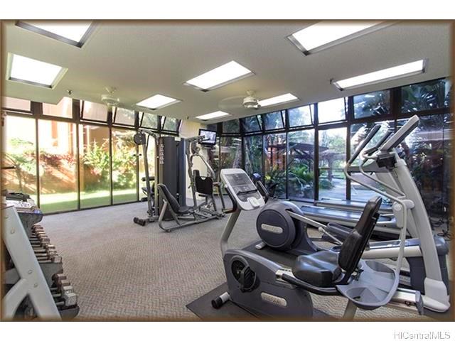 5333 Likini St Honolulu - Rental - photo 5 of 21