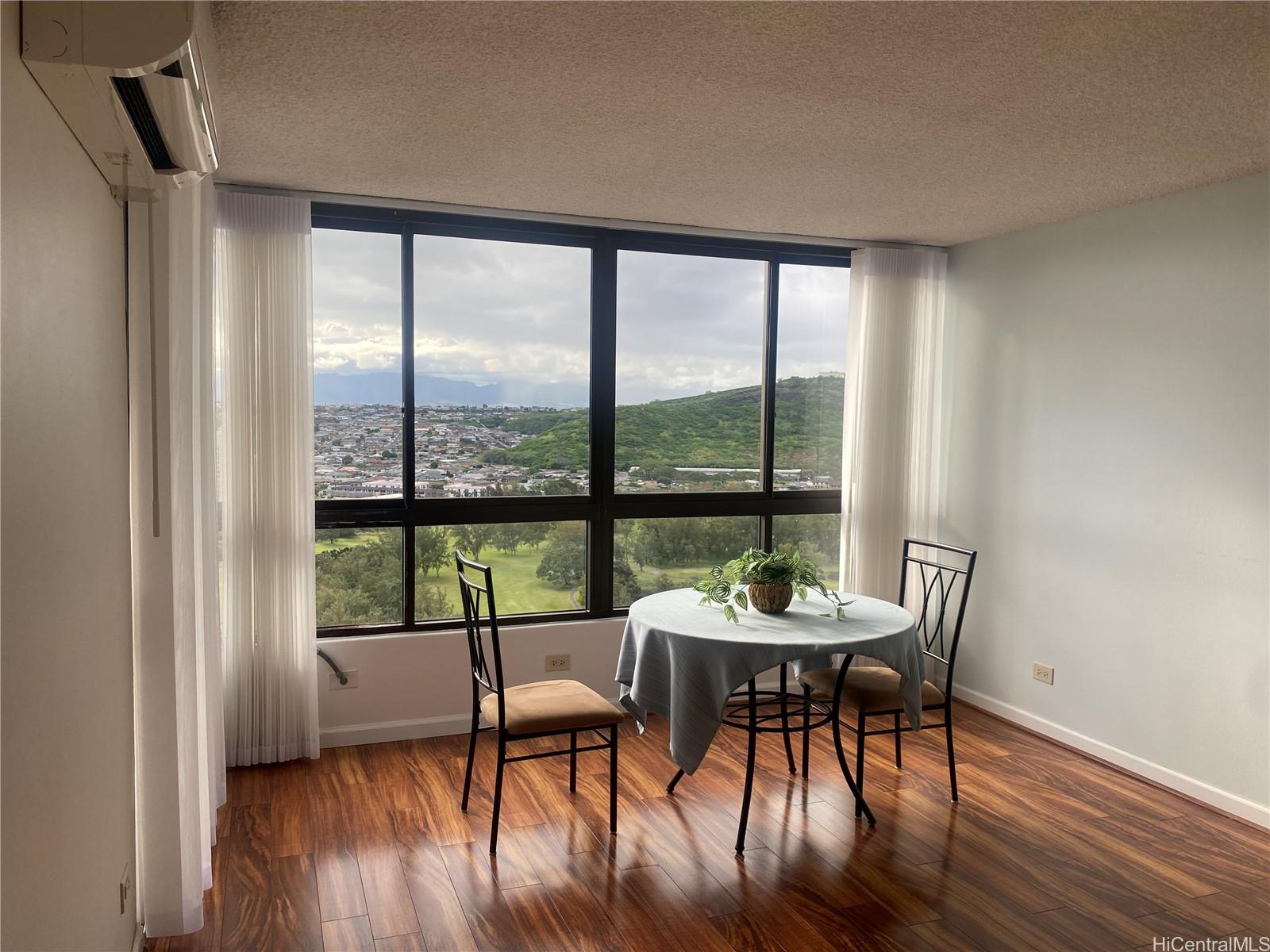 Plaza Landmark condo # 2302, Honolulu, Hawaii - photo 14 of 17