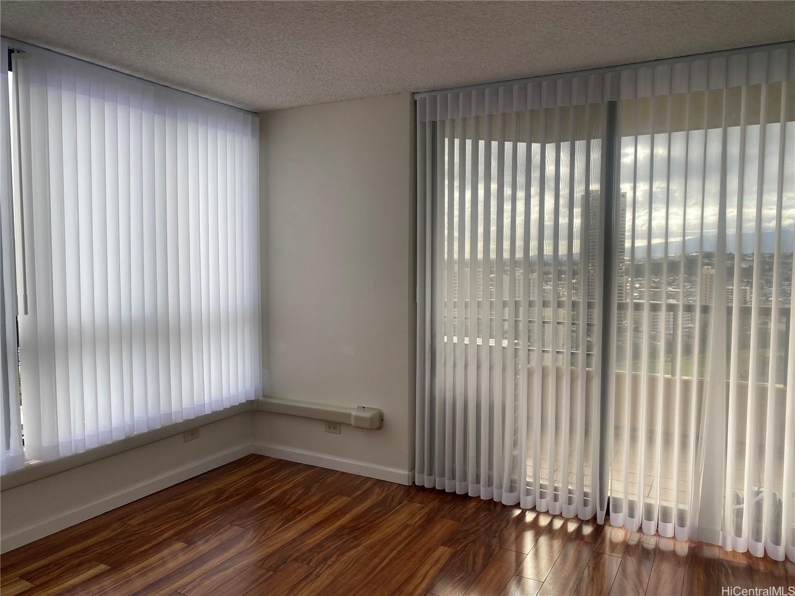 Plaza Landmark condo # 2302, Honolulu, Hawaii - photo 17 of 17