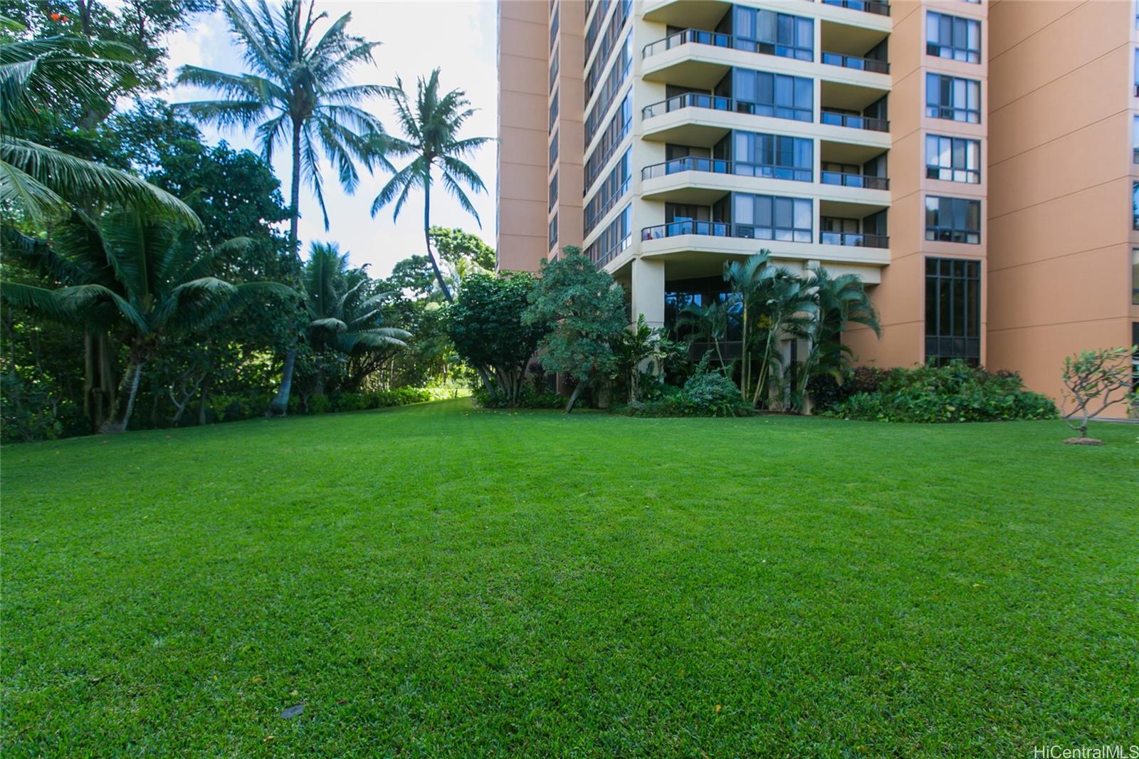 5333 Likini Street Honolulu - Rental - photo 11 of 25