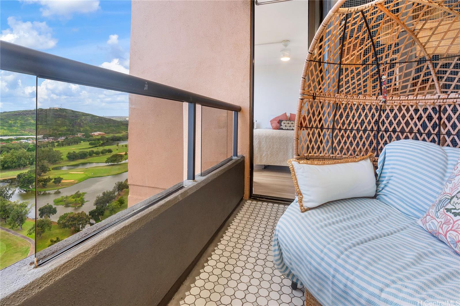 Plaza Landmark condo # 2603, Honolulu, Hawaii - photo 5 of 25