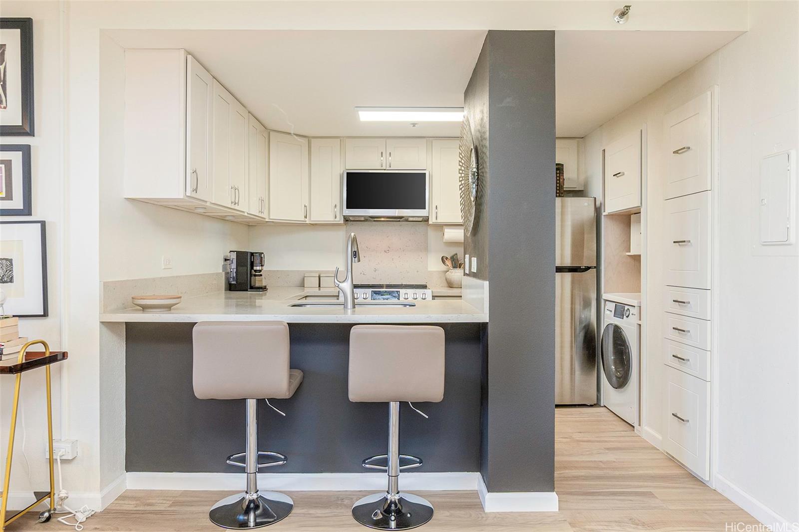 Plaza Landmark condo # 2603, Honolulu, Hawaii - photo 8 of 25