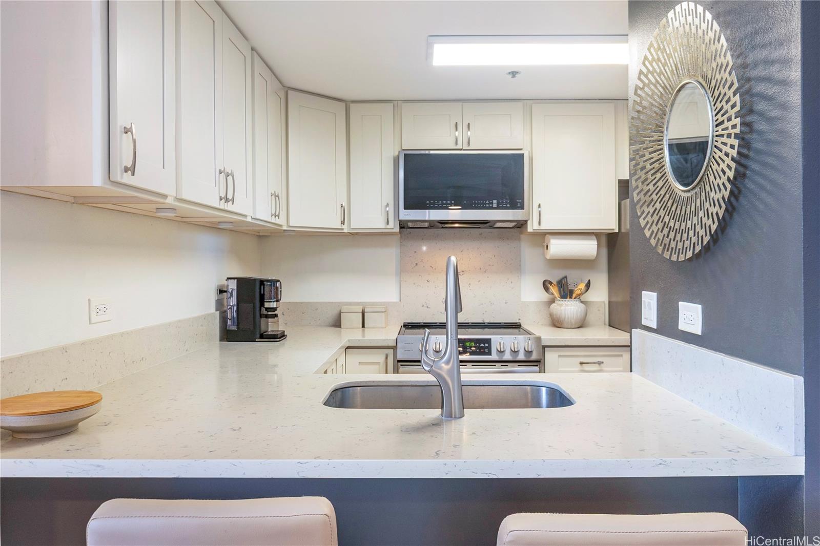 Plaza Landmark condo # 2603, Honolulu, Hawaii - photo 9 of 25