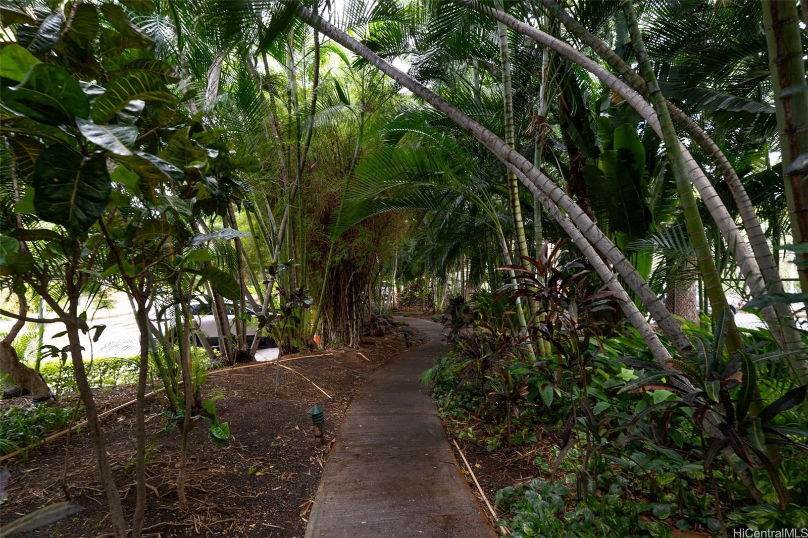 Plaza Landmark condo # 703, Honolulu, Hawaii - photo 13 of 19