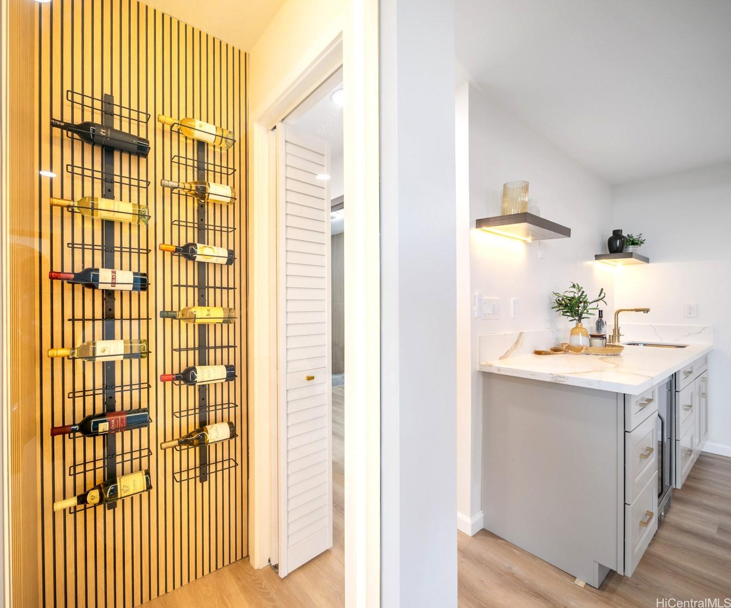 5333  Puahia Place Waialae Iki, Diamond Head home - photo 4 of 25