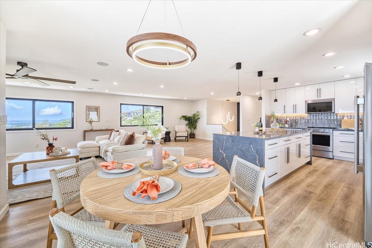 5333  Puahia Place Waialae Iki, Diamond Head home - photo 9 of 25