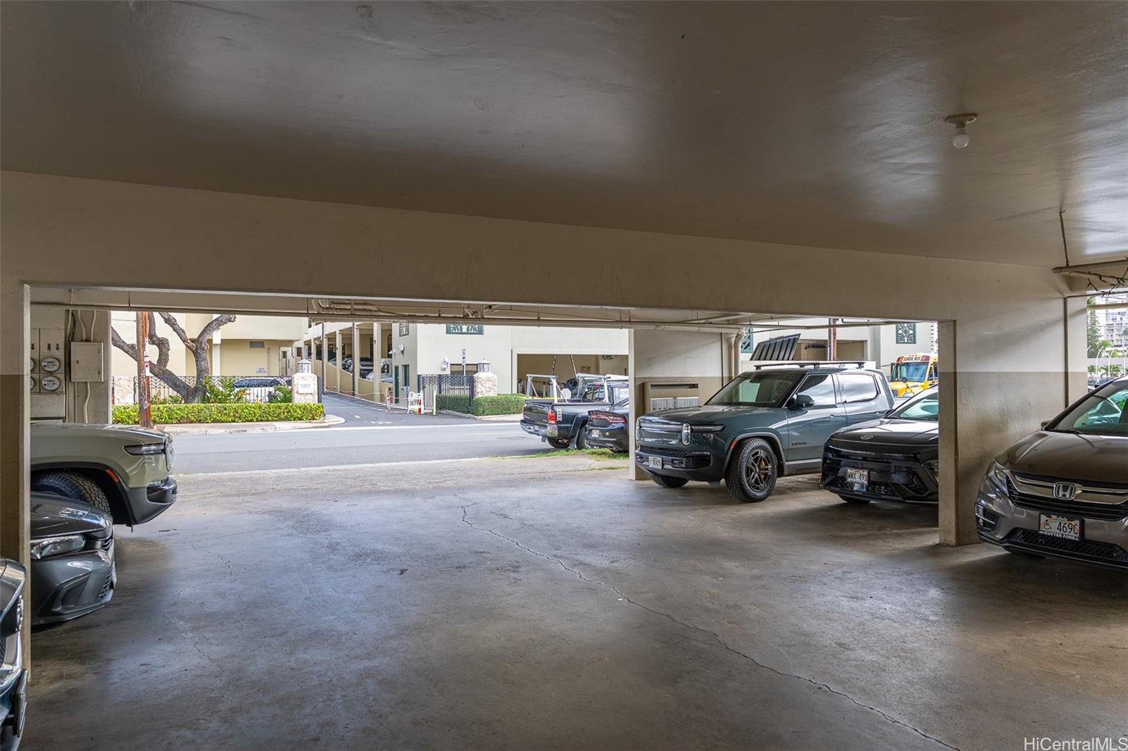 534 Kamoku Street Honolulu - Multi-family - photo 19 of 25